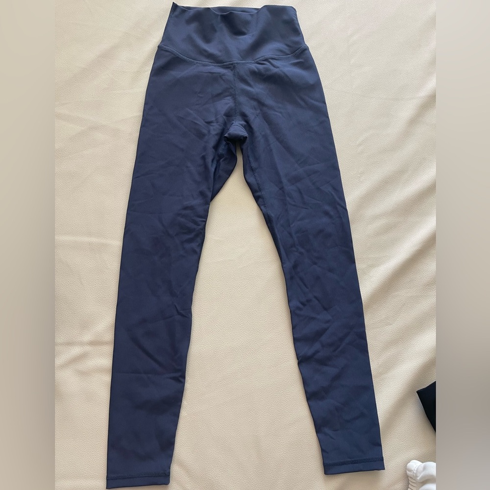 Wilo The Label Women’s Navy Leggings
